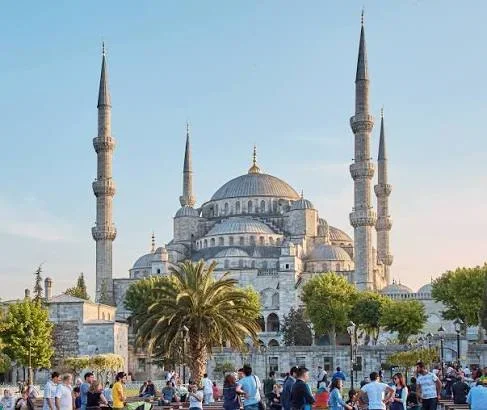 İstanbul Havalimanı'ndan Taksim ve Sultanahmet'e Güvenli Transfer